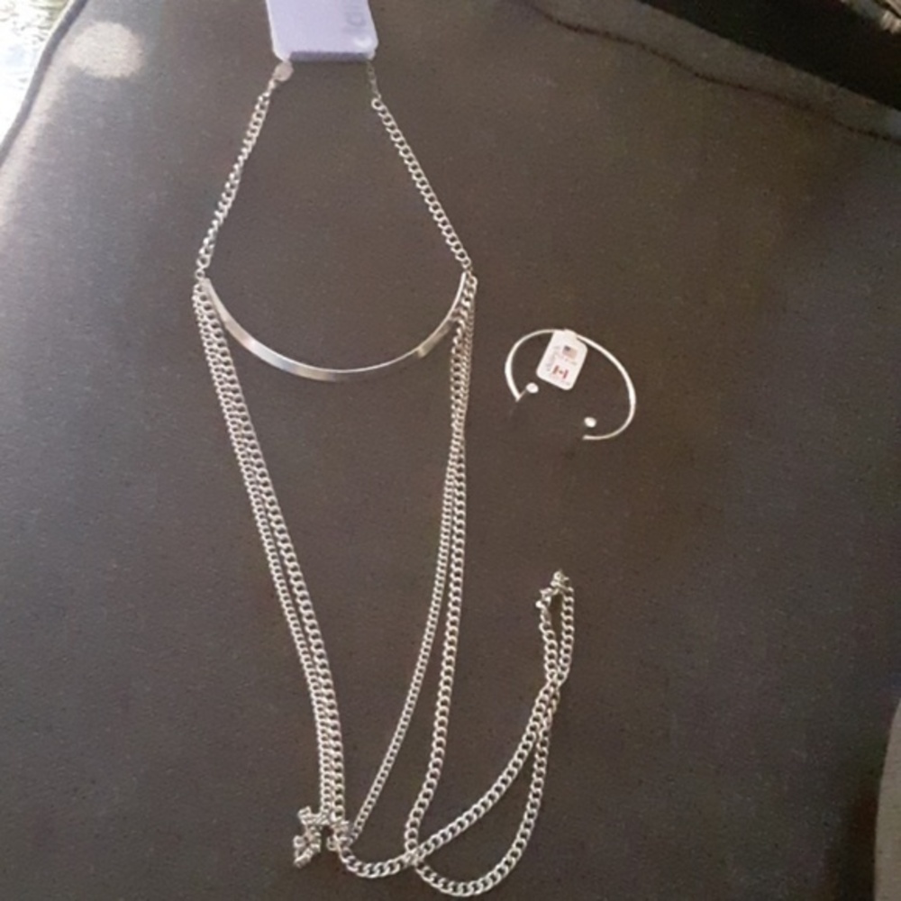 Claire's 3 strand necklace